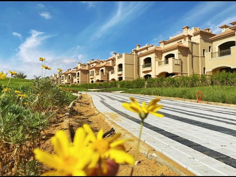 El Patio 5 East gallery image