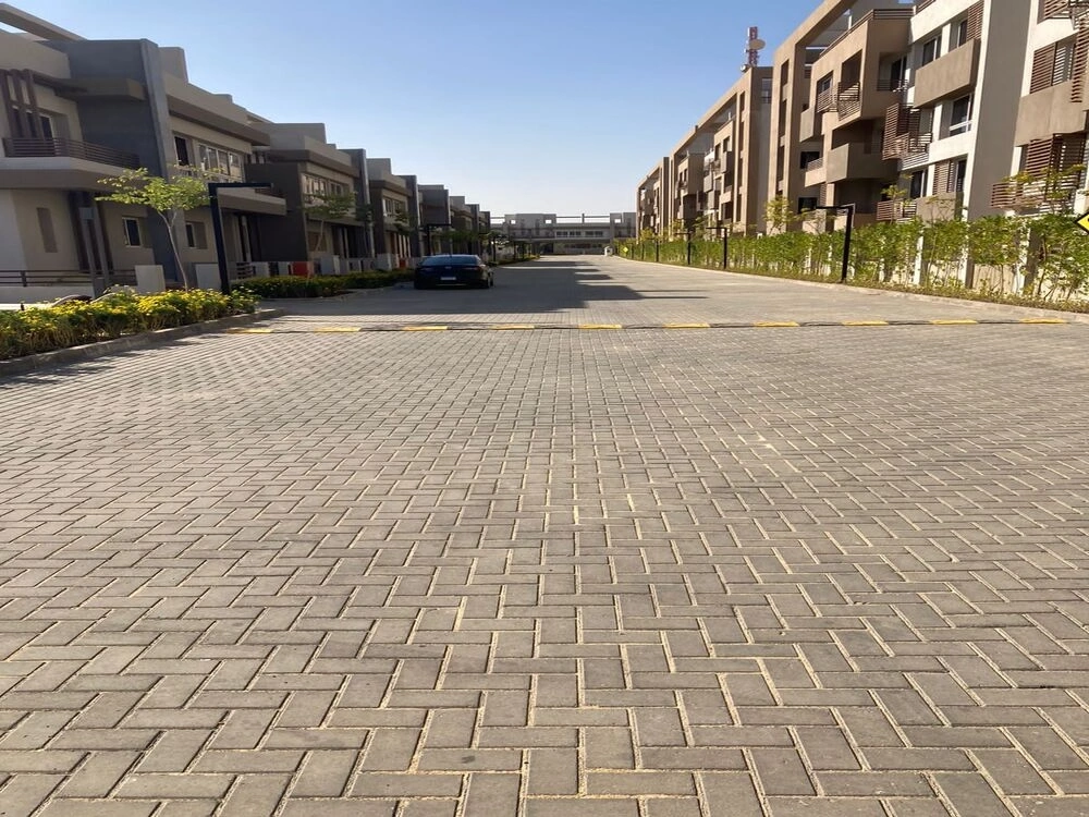 Granda Life gallery image